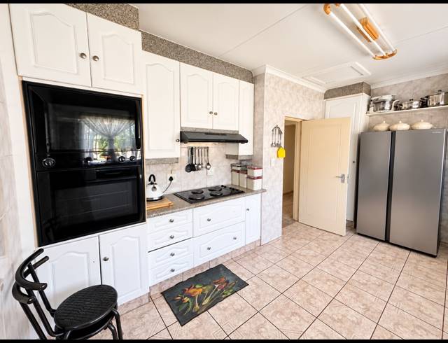 4 BEDROOM HOUSE FOR SALE IN REYNO RIDGE